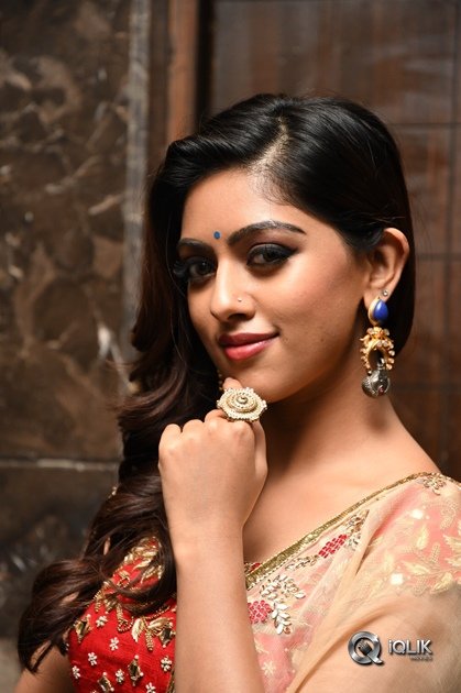 Anu-Emmanuel-At-Majnu-Movie-Audio-Launch
